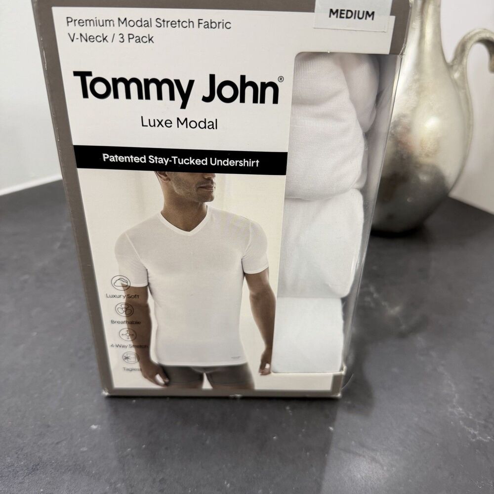 NWT Tommy John Luxe Modal V-Neck Undershirts 3 Pack White Men’s Medium Stay Tuck
